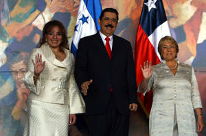 Primera Dama, XiomaraCastro Pte. de Honduras, Manuel Zelaya y Pte. de Chile, Michelle Bachelet